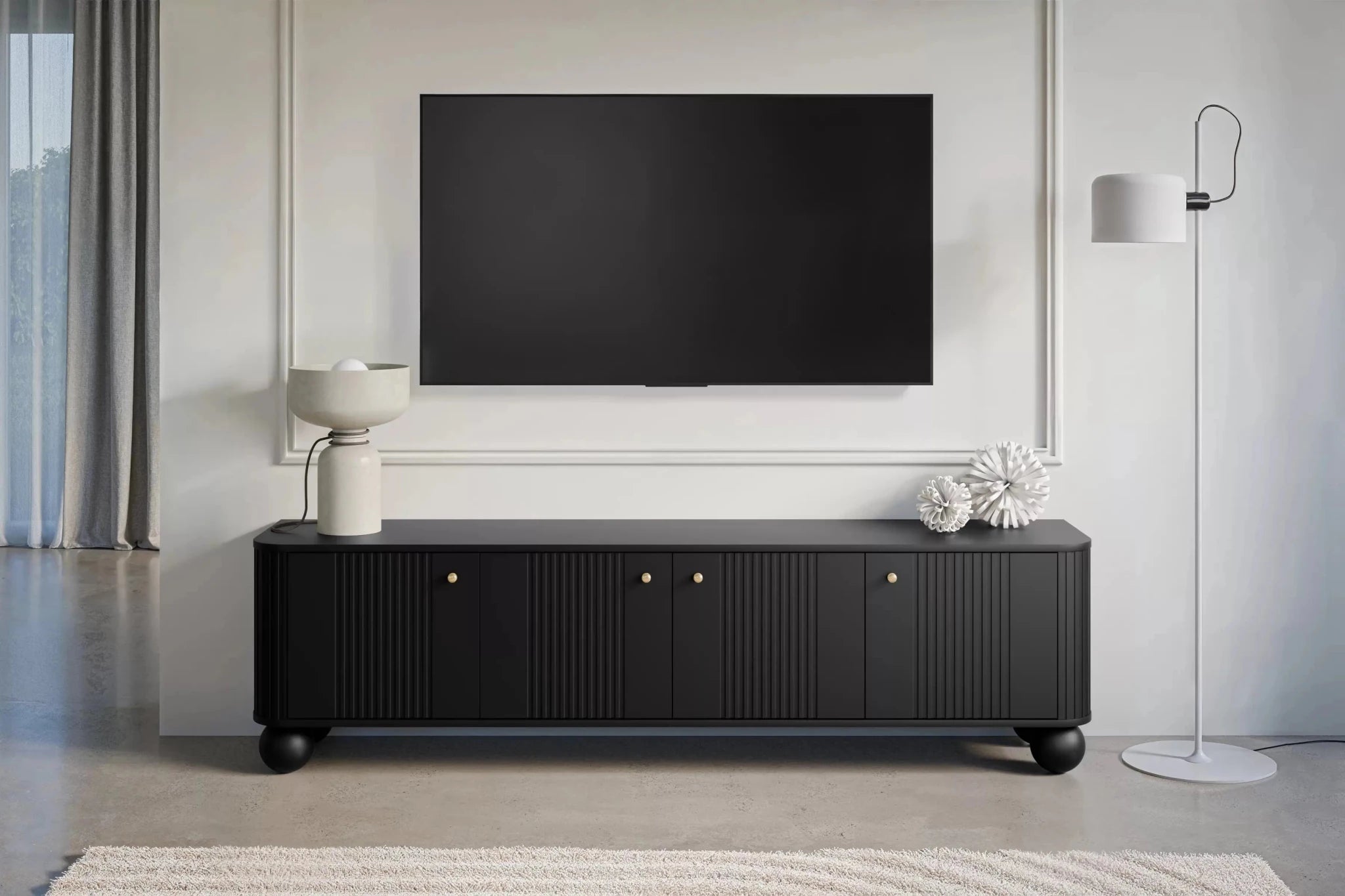 SZAFKA RTV VESPER 187 CM CZARNA / ZŁOTE UCHWYTY / NOGI KULE