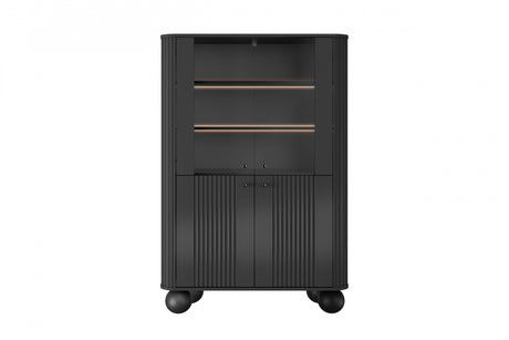 Czarna witryna Vesper z ryflowanymi frontami, przeszkloną częścią z LED, nowoczesny i elegancki mebel do salonu.