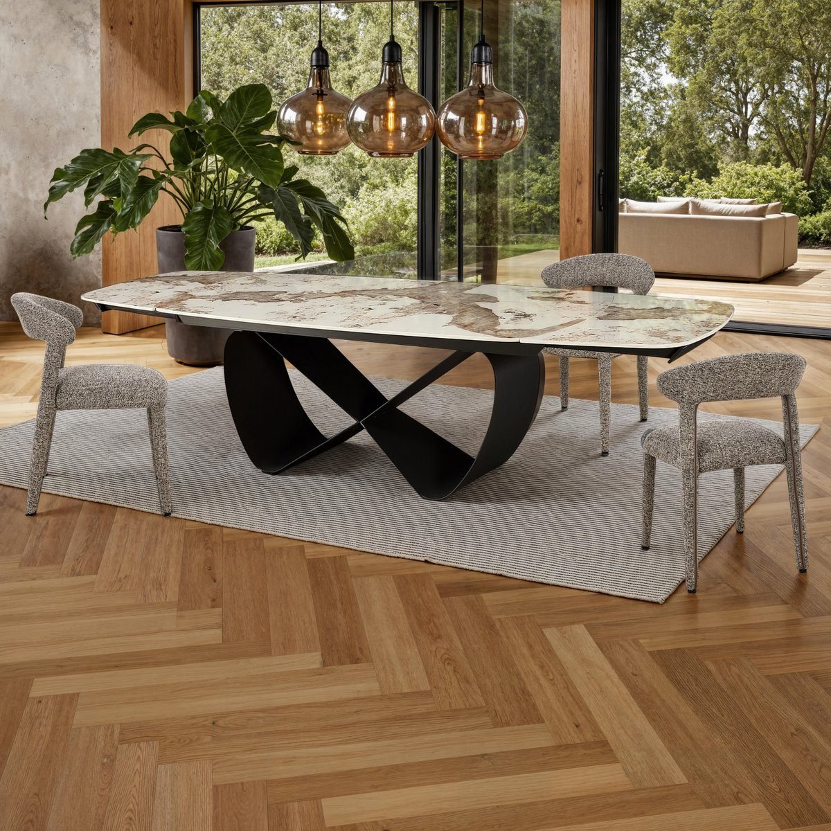 Włoski stół rozkładany INFINITY 200–300 cm z ceramicznym blatem Onice Marble i szarą metalową podstawą.